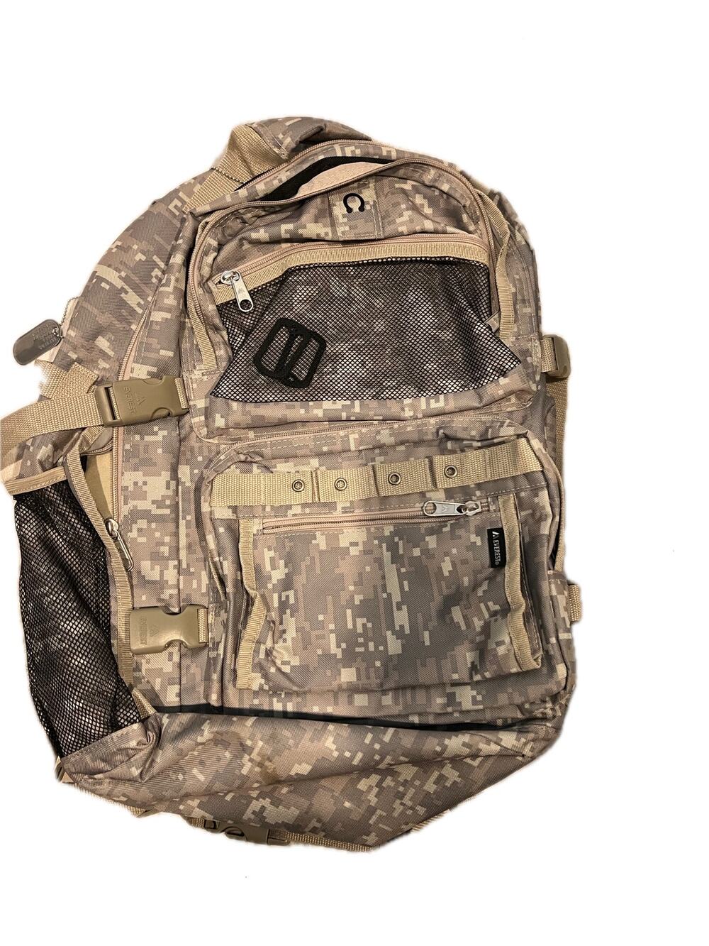 Everest Sand Camo 24L Backpack